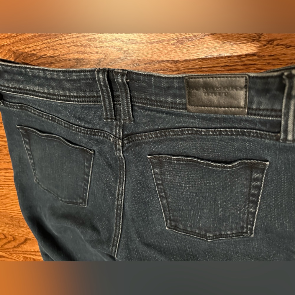Burberry Brit Skinny Low Rise Jeans in dark blue wash - Picture 9 of 9
